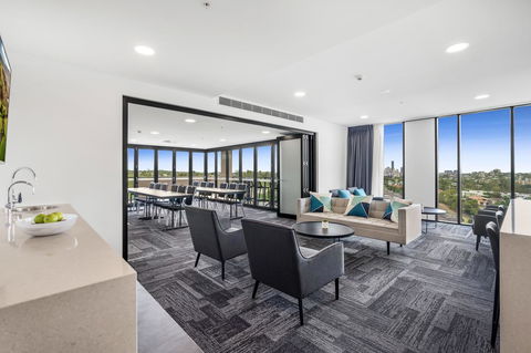 Essence Suites Taringa - Cruises Travel 2
