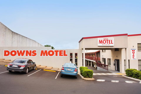 Downs Motel - Travel Agents 24