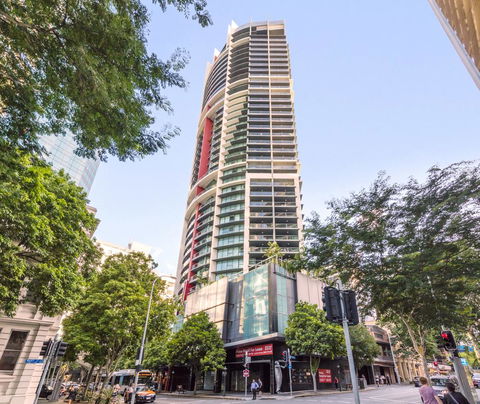 Oaks Brisbane On Felix Suites - Cruises Travel 15