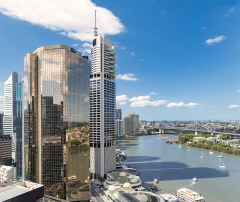 Oaks Brisbane On Felix Suites - Cruises Travel 2
