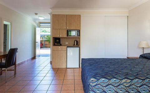 Anchor Motel Noosa - Tourism Guide 27