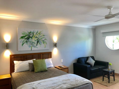 Anchor Motel Noosa - Tourism Guide 44