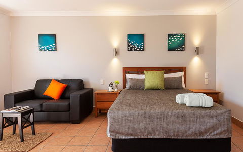 Anchor Motel Noosa - Tourism Guide 21
