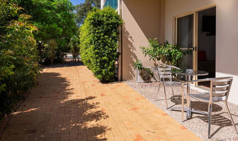Anchor Motel Noosa - Tourism Guide 41