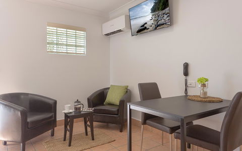Anchor Motel Noosa - Tourism Guide 22