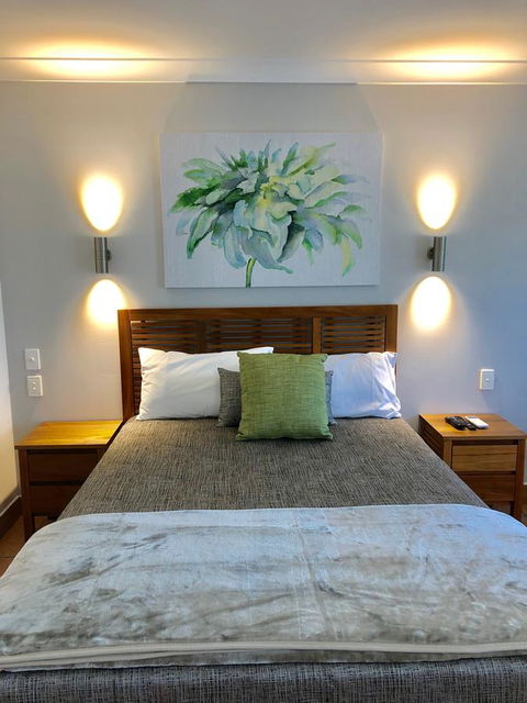 Anchor Motel Noosa - Tourism Guide 19