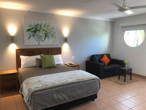 Anchor Motel Noosa - Tourism Guide 40