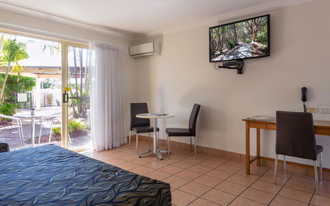 Anchor Motel Noosa - Tourism Guide 42