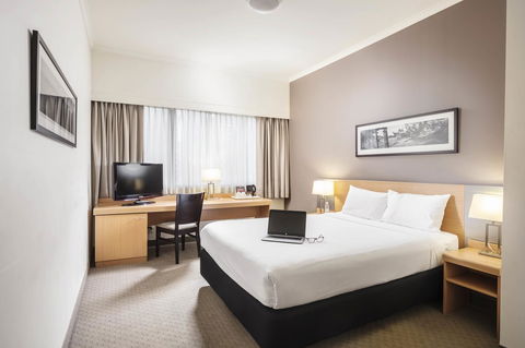 Hotel Indigo Brisbane City Centre, An IHG Hotel - Cruises Travel 13