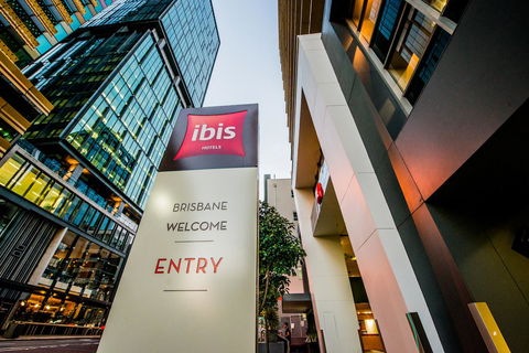 Hotel Indigo Brisbane City Centre, An IHG Hotel - Cruises Travel 17