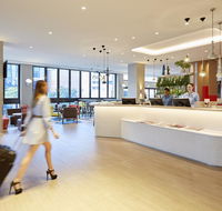Holiday Inn Express Brisbane Central - Cruises Travel