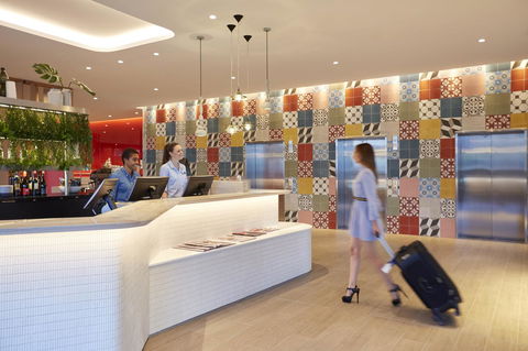 Holiday Inn Express Brisbane Central, An IHG Hotel - Cruises Travel 12