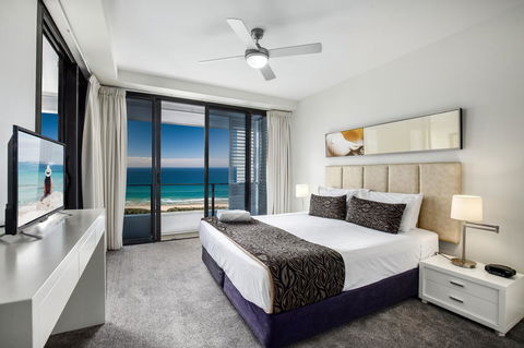 Ultra Broadbeach - Cruises Travel 33