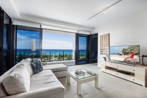 Ultra Broadbeach - Cruises Travel 38