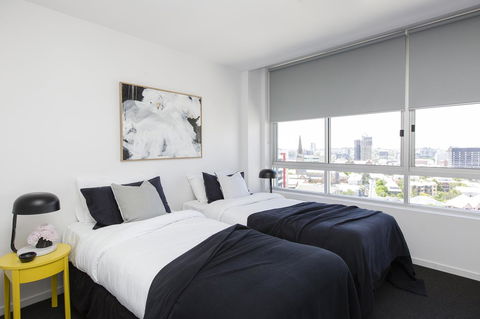 Ridge Apartment Hotel - Cruises Travel 12