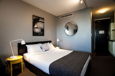 Ridge Apartment Hotel - Cruises Travel 38