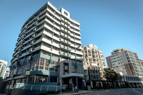 Ridge Apartment Hotel - Cruises Travel 33