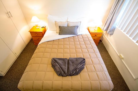 Aabon Apartments & Motel - Cruises Travel 18