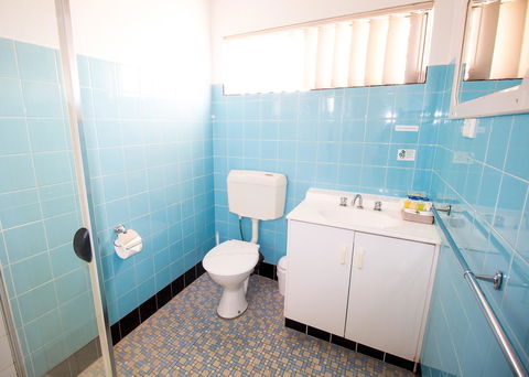 Aabon Apartments & Motel - Cruises Travel 13
