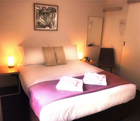 Aabon Apartments & Motel - Cruises Travel 0