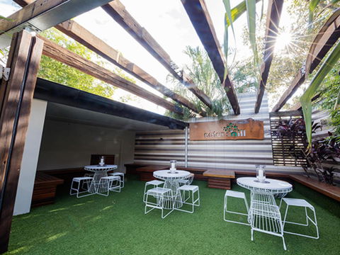 Eatons Hill Hotel - Travel Search 39