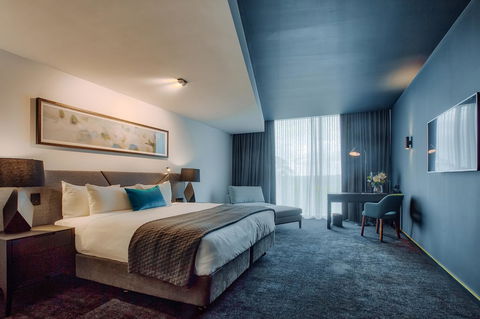 Eatons Hill Hotel - Travel Search 22