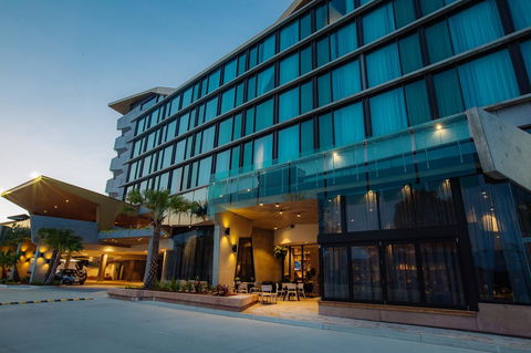 Eatons Hill Hotel - Travel Search 2