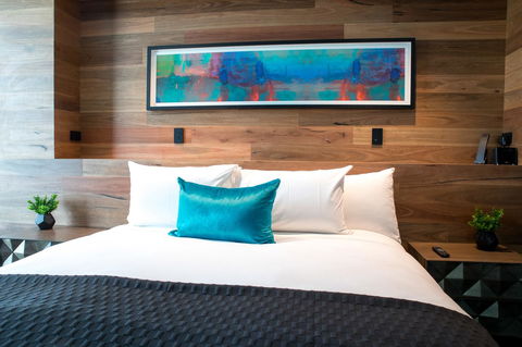 Eatons Hill Hotel - Travel Search 25