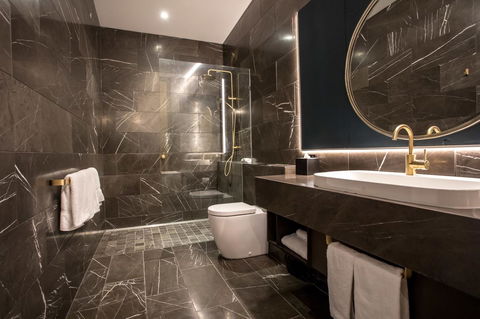 Eatons Hill Hotel - Travel Search 29