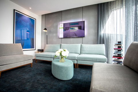 Eatons Hill Hotel - Travel Search 32