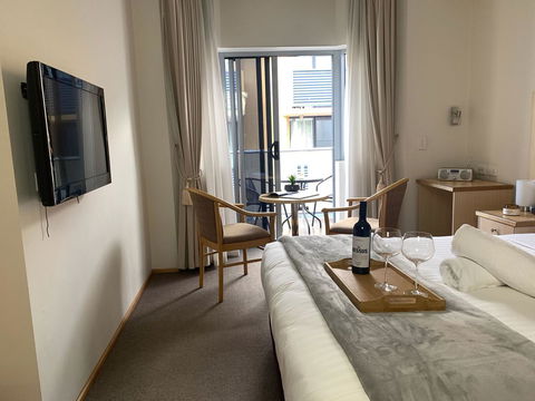 Airport Ascot Motel - Cruises Travel 24