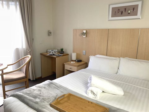 Airport Ascot Motel - Cruises Travel 25