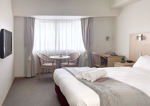 Airport Ascot Motel - Cruises Travel 16