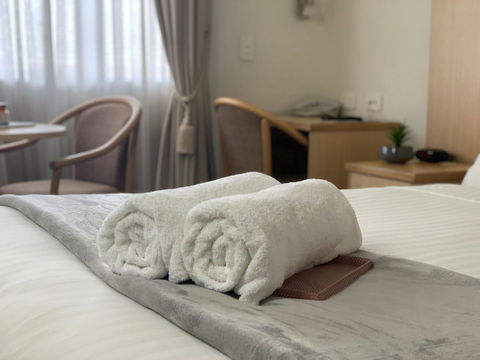 Airport Ascot Motel - Cruises Travel 18
