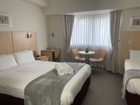 Airport Ascot Motel - Cruises Travel 10