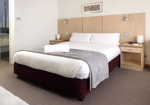 Airport Ascot Motel - Cruises Travel 14