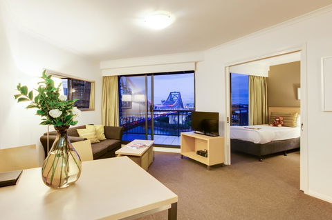 Oakwood Hotel & Apartments Brisbane - Cruises Travel 6