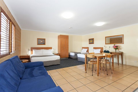 Windmill Motel & Events Centre - Tourism Guide 14