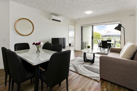 Arise Princess Regent Apartments - Tourism Guide 11