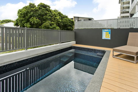 Arise Princess Regent Apartments - Tourism Guide 14