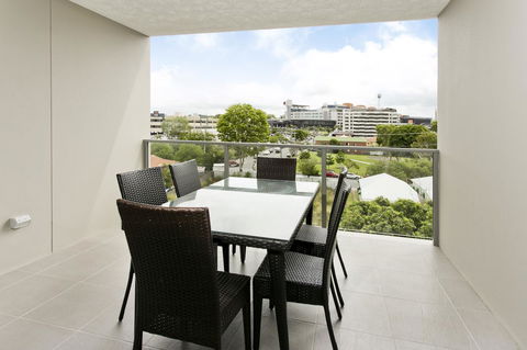 Arise Princess Regent Apartments - Tourism Guide 10