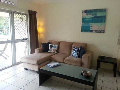 Clifton Sands Holiday Units - Travel Search 8