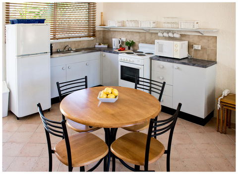 Clifton Sands Holiday Units - Travel Search 30