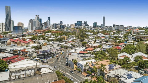 City Palms Brisbane - Cruises Travel 11
