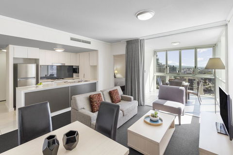 Apartments @ 108 Albert - Cruises Travel 21