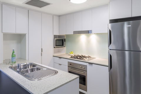 Apartments @ 108 Albert - Cruises Travel 29