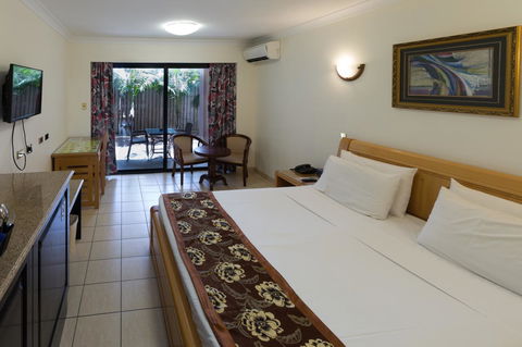 Novena Palms Motel - Cruises Travel 16