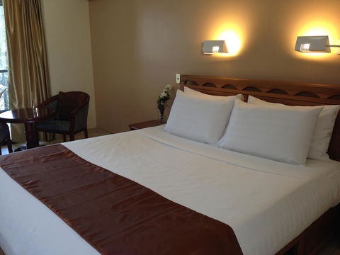 Novena Palms Motel - Cruises Travel 13