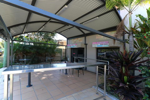 Novena Palms Motel - Cruises Travel 26