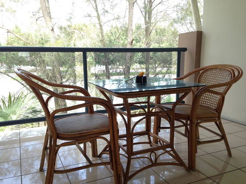 Novena Palms Motel - Cruises Travel 18